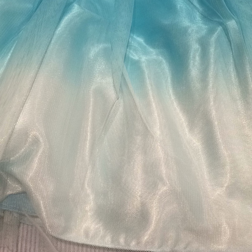 Dress - Picture 4 of 8
